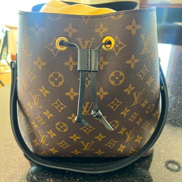 Louis Vuitton neonoe bag - Picture 1 of 7